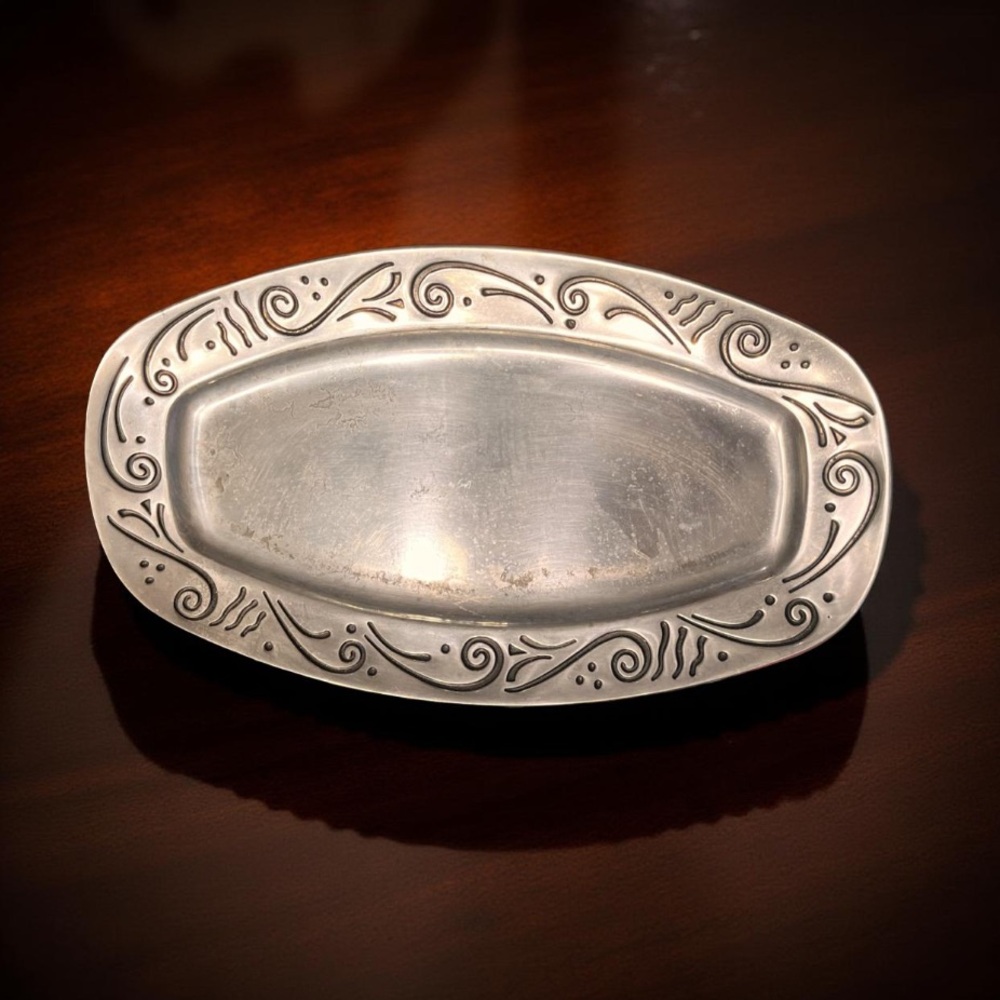 Lenox Silver  Oval Tray Beautiful and elegant Serving tray/ Decorative L15” W 9”